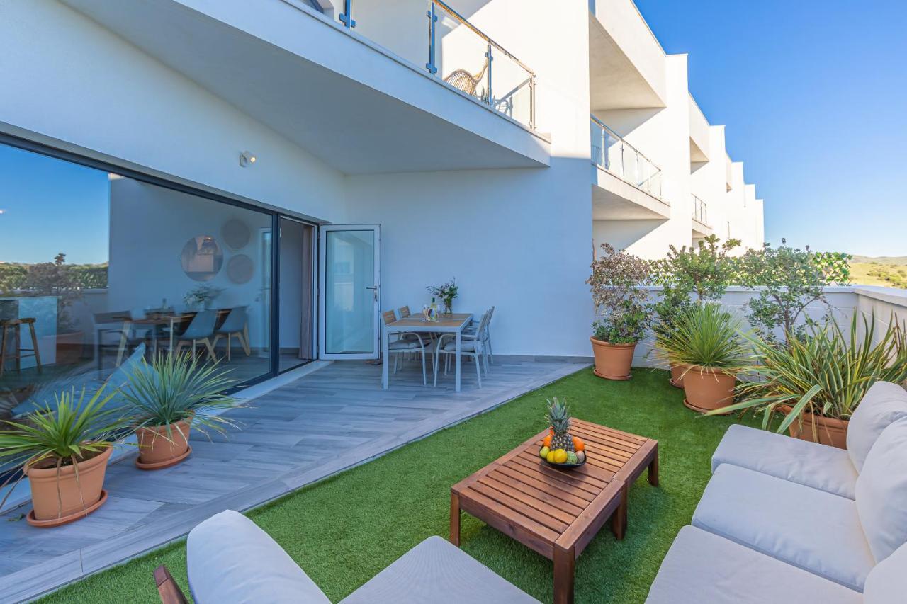 Jardin, Piscina Y Fibra Optica - Simplytarifa Apartment Exterior photo